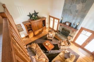 Mt Snow Convenience! Steps from the lifts! Hot Tub - Dover - 2