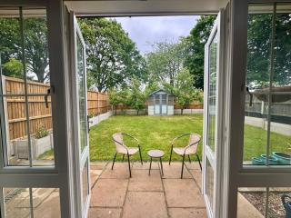 Park Villa, Stevenage - Shephall - 8