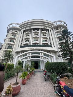 Skyline Apartments - 6