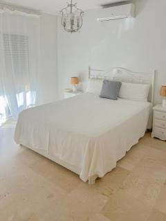 Chalet with Golf Views, Private Garden & Pool Access Mijas Costa del Sol - Mijas Costa - 2