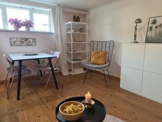 Hyggelig ferielejlighed m have tæt på søerne - 5