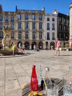 Large deluxe suite, historic center 1st - Bordeaux - 6