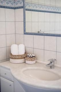 Cozy Sea View House - Agios Georgios - 1