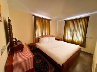 Hill Retreat Bungalow - Coonoor - 3