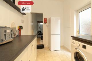 2 BR Apartment By Littlepiggyrentals Short Lets & Serviced Accommodation Leicester With Wi-Fi, Free Parking & Outdoor Area - Leicester - 1