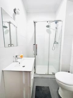Luxury Central Lisbon studio flats, ideal for tourists - 8