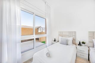 Luxury 2BR Haven with Expansive Terrace and Elegance - 3