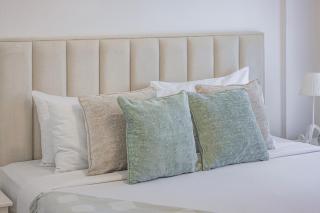 Luxury 2BR Haven with Expansive Terrace and Elegance - 2