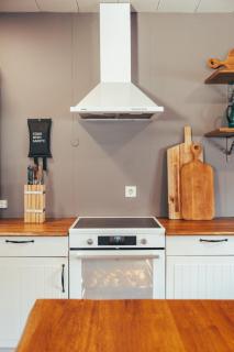 Hóll Adventure House - Ævintýrahúsið Hóll á Siglufirði - 1