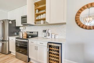Bright Sunset Beach Condo with Golf Course View - Sunset Beach - 2