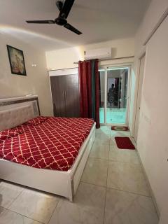 2 BHK fully furnished guest apartment - ghaziabad - Ghaziabad - 2