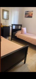 Habitacion doble con baño entrada privada para huéspedes - San Bartolomé - 2