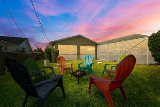Tropical Get Away a Summer Retreat with Pool and Fire Pit - Port Saint Lucie - 0