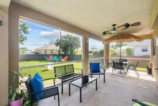 Tropical Get Away a Summer Retreat with Pool and Fire Pit - Port Saint Lucie - 1