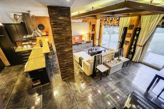 Family-Friendly Beach Getaway with Jacuzzi-Garden-Resort and Mountain Views - 9