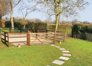 Briars Hut - Wymondham - 3