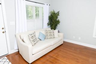 Fast Wi-Fi - Minutes from Franklin St - In Unit Washer and Dryer - Chapel Hill - 9