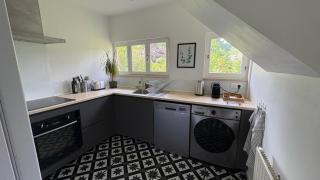 Maison spacieuse et paisible - 4 chambres, parking, wifi - 6