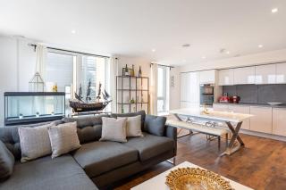 Stunning Brentford Penthouse - Brentford - 9