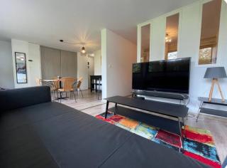 Heroes Home - Annecy - 1