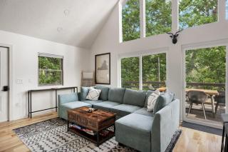 Fireplace Grill Games & Dogs near Bryce Resort - 2