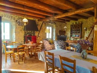 Gîte Gîte La Fontaine 10/12 personnes - 4