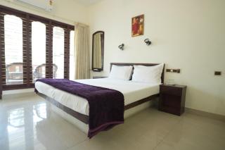 Hotel Sunrise Kovalam - Kovalam - 1