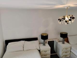 Stainless Guests house - Dudley - 9