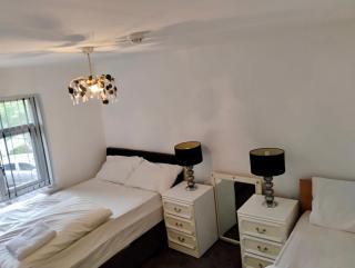Stainless Guests house - Dudley - 2