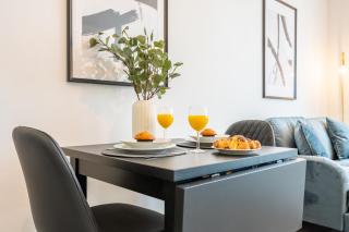 Waterside - Free Parking - WIFI - Great Location - Cardiff - 4