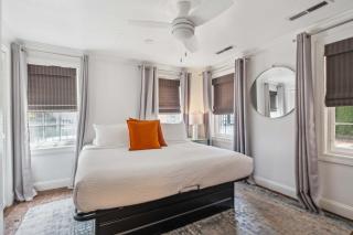 Unique & Charming 1 Bedroom One Block to King St - Charleston - 1