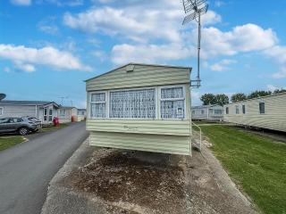 Great 8 Berth Caravan At Seawick Holiday Park, Clacton-On-Sea Ref 27053R - Clacton-on-Sea - 0