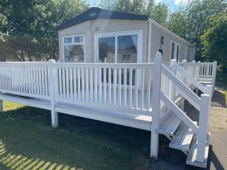 Lovely Caravan At Manor Park, Nearby Hunstanton Beach In Norfolk Ref 23049S - Hunstanton - 0
