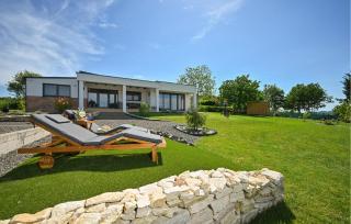 Stunning Home In Luzan Biskupecki With Sauna - - 0