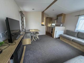 Brilliant 6 Berth Caravan At St Osyth Beach Park In Essex, Ref 28038Cw - 2