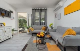 Four-Bedroom Holiday Home In Vir - 6