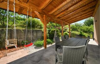 Pet Friendly Home In Luzan Biskupecki - - 1