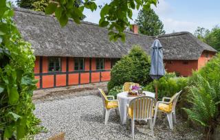 5 Bedroom Cozy Home In Ørsted - Ørsted - 9