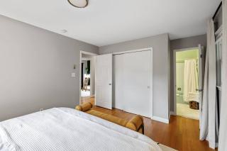 Newly Built 4BD | Cozy Stay w/ Movie & Games - 4