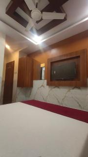 Hotel Samrat Palace 2 Goregaon West - Mumbai - 6