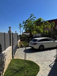 Secret Garden Airport-Beach Villas 300m from famous Davis Beach - 8
