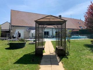 Maison de vacances alliant modernité et authenticité - Couternon - 0