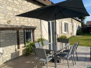 Maison de vacances alliant modernité et authenticité - 1