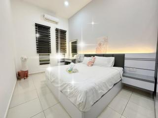 9pax Kids Playroom KTV bbq 独立房子 near melaka cheng - 0