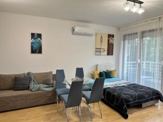 Dorina Wellness Apartman - Siófok - 9