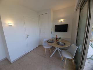Studio Le Floriana-2 by Interhome - Cannes - 3
