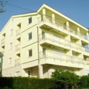 Apartments Petricevic V - Selce - 0