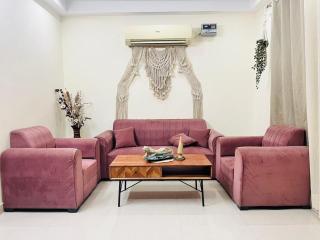 Hemkunt Home - Independent 1BHK Home with Rooftop - Nuova Delhi - 9