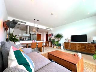 2BR with Breathtaking Sea View Yas Proximity - 9