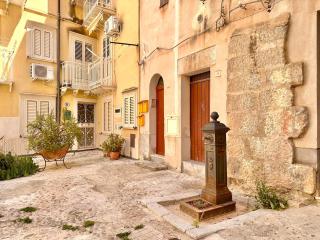 Belsit Room By Housilia - Cefalù - 2